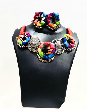 Multi colour choker set